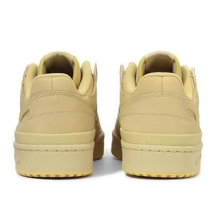 Forum Low  2