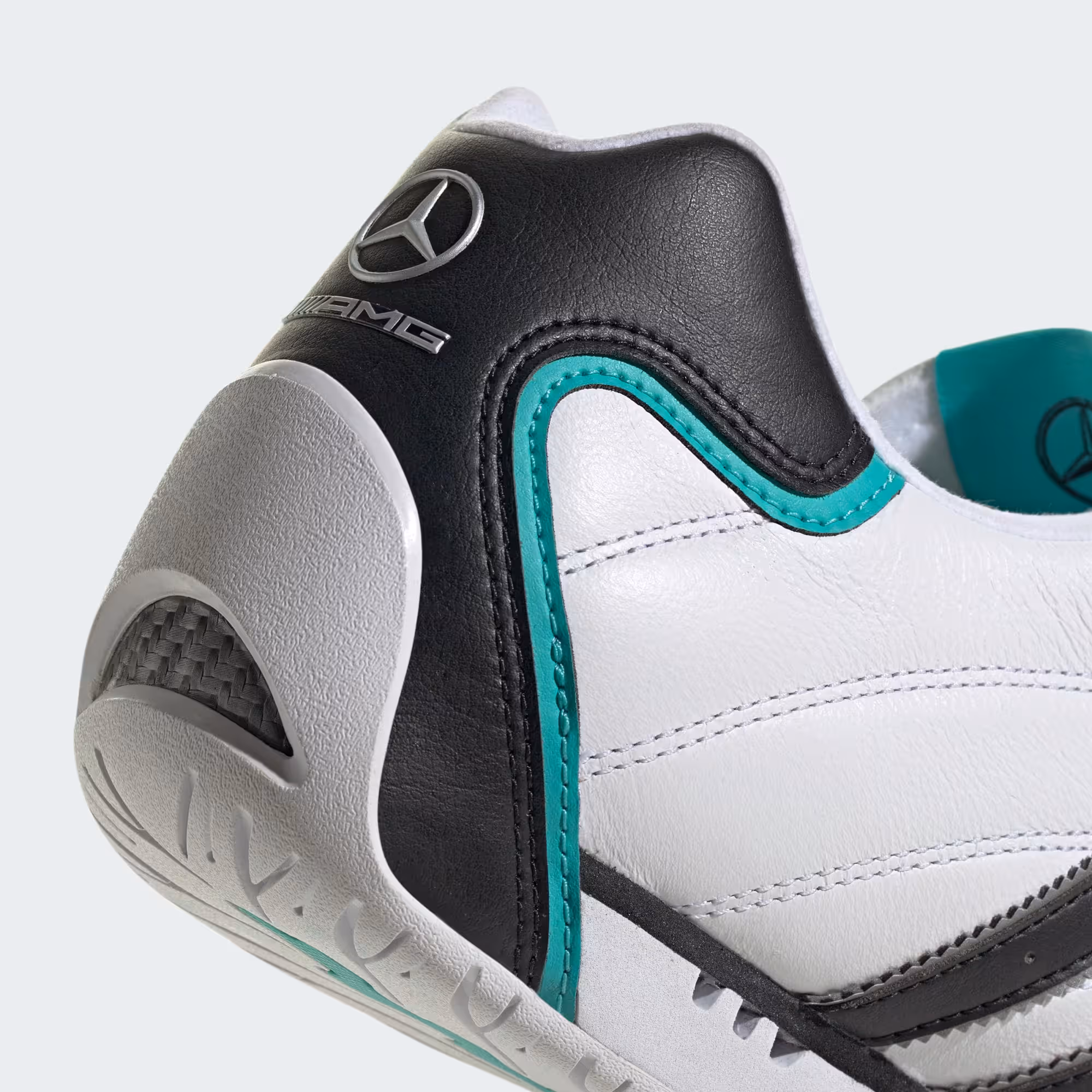 Adiracer Lo  4